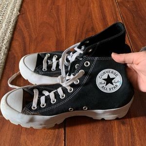Bulky Platform Converse.